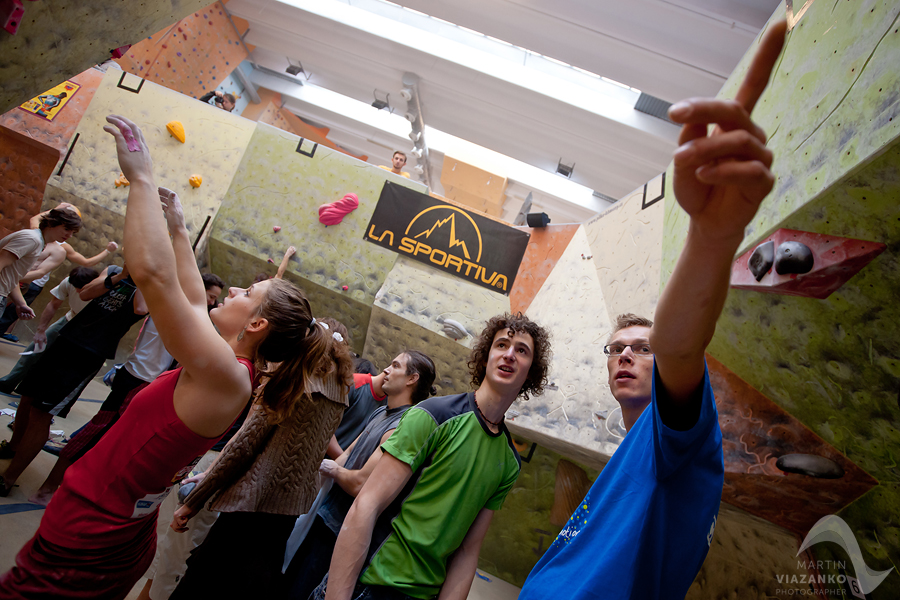 vertigo, open, lezecke, centrum, boulder, bouldering, umela, stena, boulder, pretek
